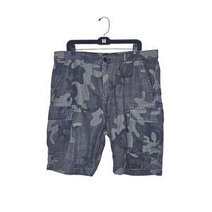 Levi's Blueish Gray Camouflage Cargo Shorts Men's Size 38